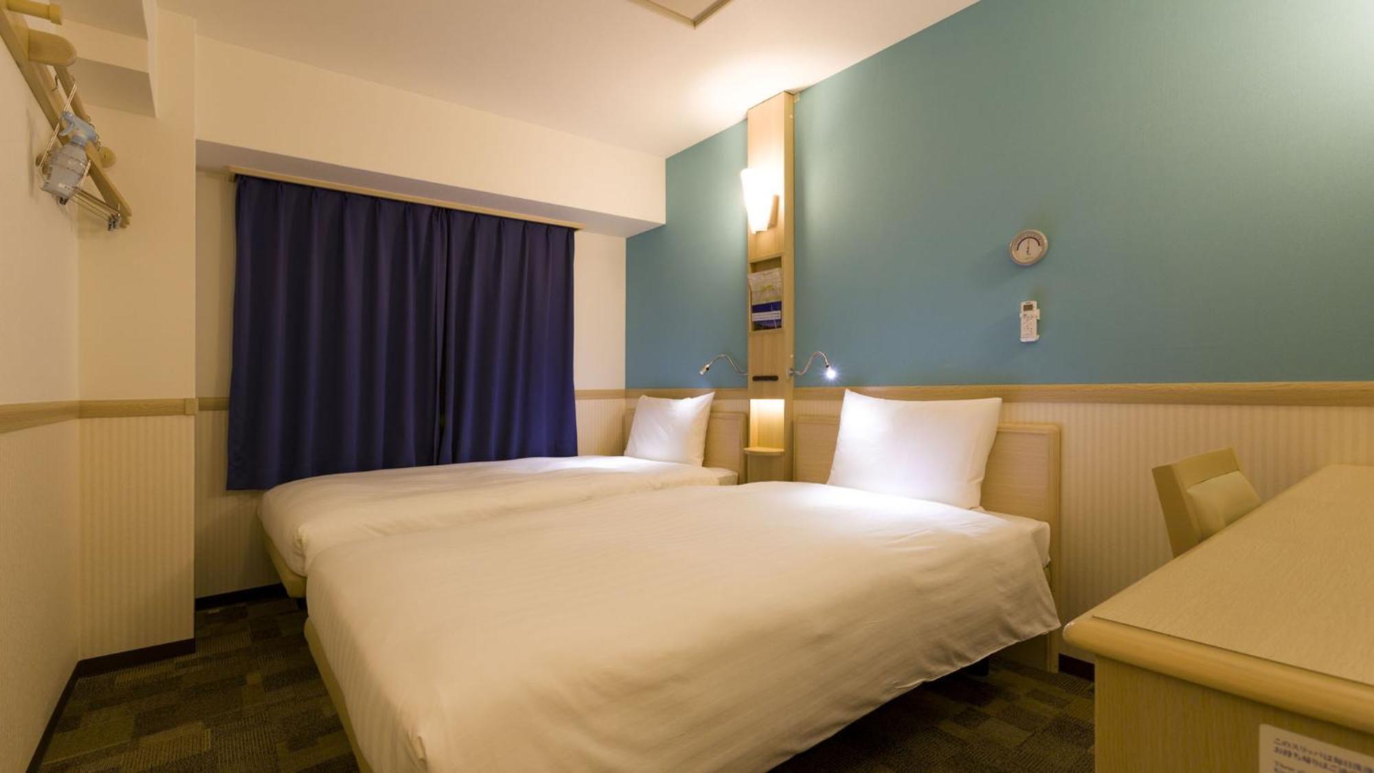 Toyoko Inn Odawara Eki Higashi Guchi Room photo